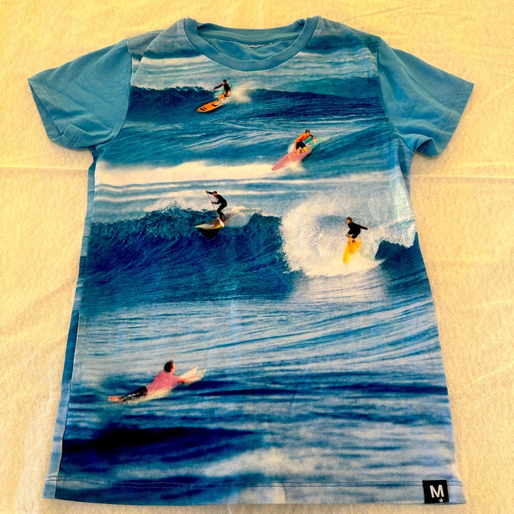 Molo boys T-shirt size 128/8 Great condition